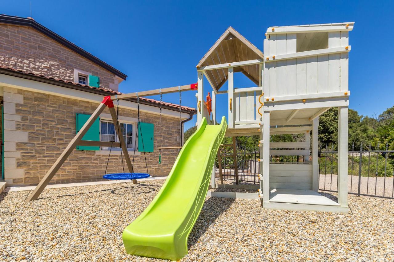 Holiday House Chiara Vrh  ภายนอก รูปภาพ