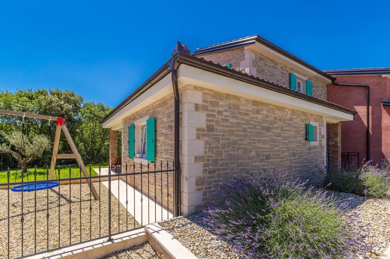 Holiday House Chiara Vrh  ภายนอก รูปภาพ