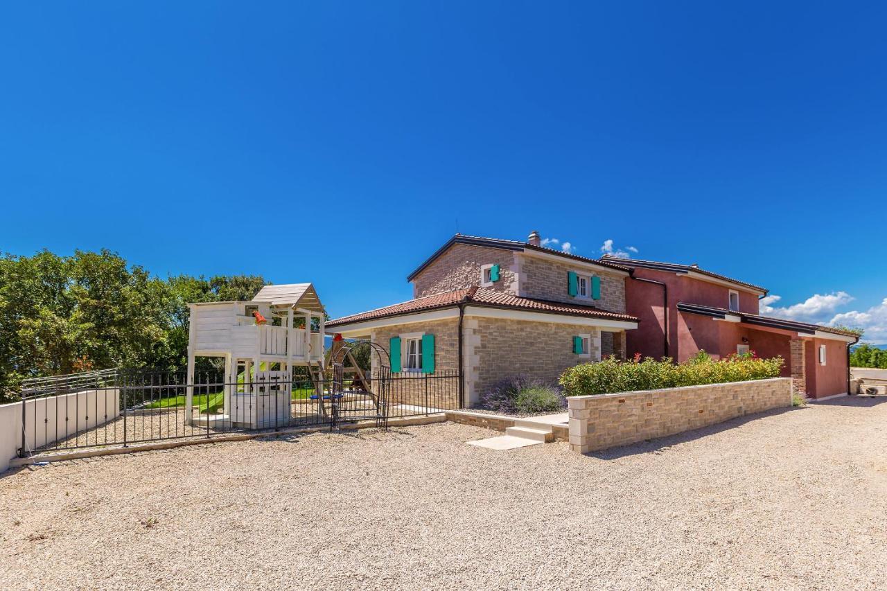 Holiday House Chiara Vrh  ภายนอก รูปภาพ