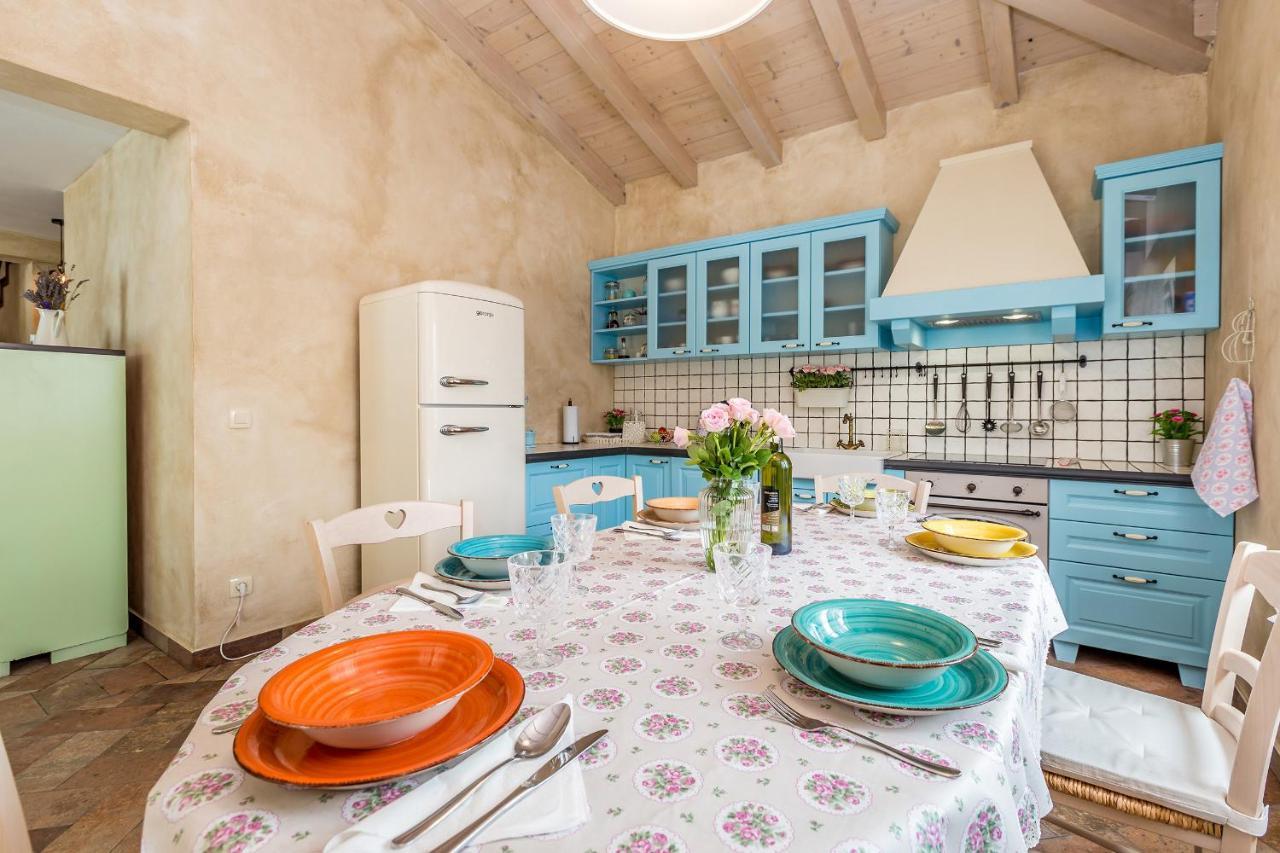 Holiday House Chiara Vrh  ภายนอก รูปภาพ