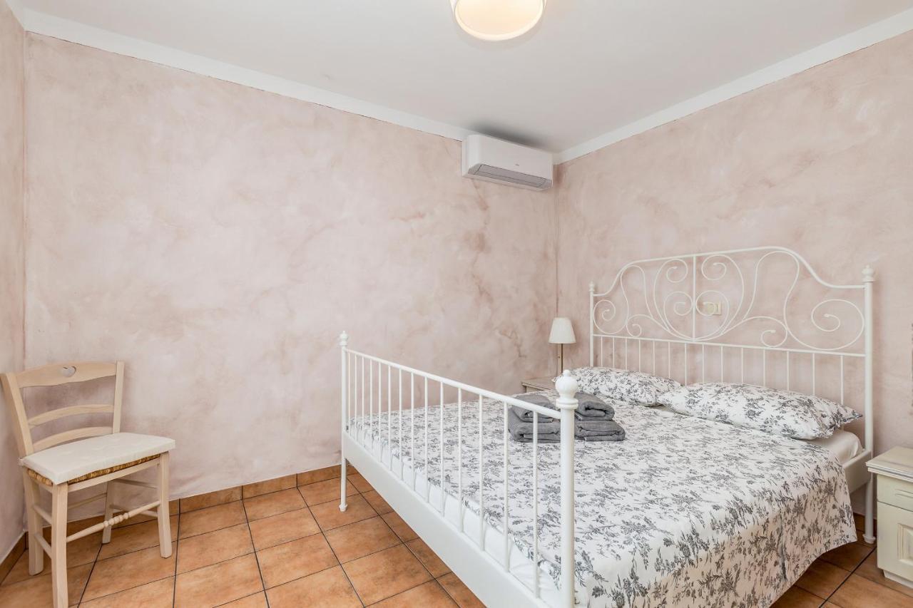 Holiday House Chiara Vrh  ภายนอก รูปภาพ